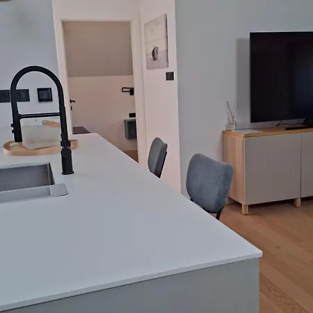 Superior Luxury 4 Stars Apartment Crikvenica, 3Airc, Close To Sandy Beach דירה קריקווניצה